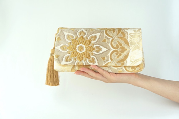 [24K Gold Silk Band Remake 2way手拿包和手提包]適用於婚禮和派對。 第2張的照片