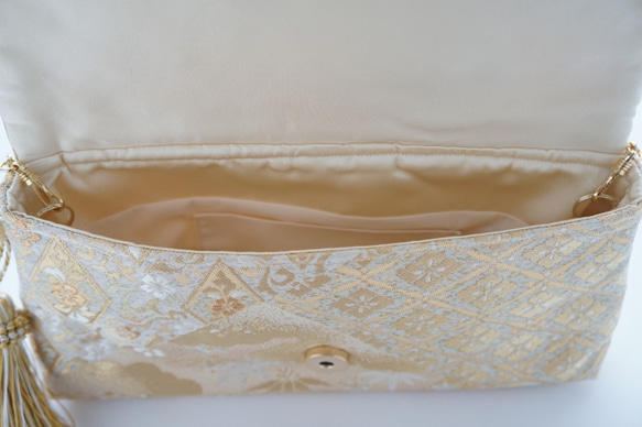 [金色真絲皮帶翻新2Way手拿包和手提包]用於婚禮和派對。 第6張的照片