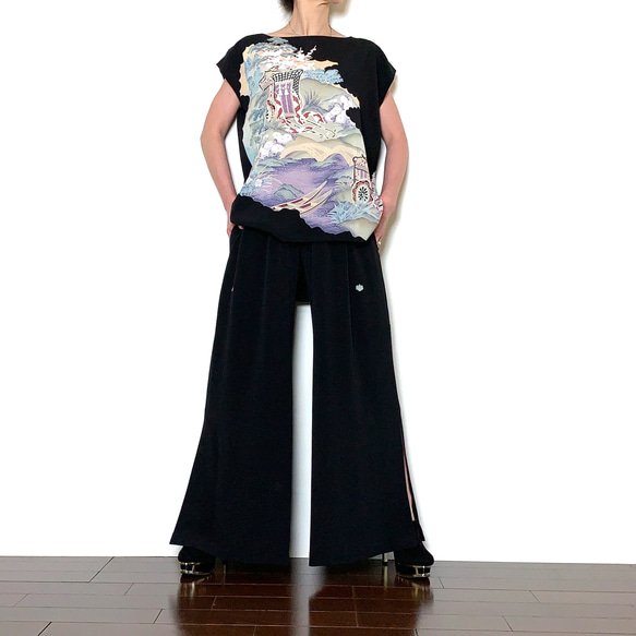 着物リメイク　留袖　ワイドパンツのセットアップ 1枚目の画像