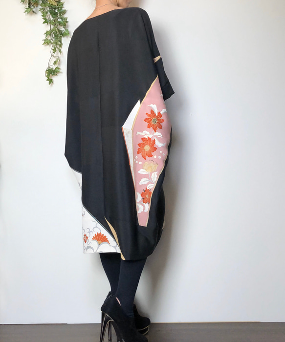 和服重製Tomesode Momonga連衣裙 第4張的照片