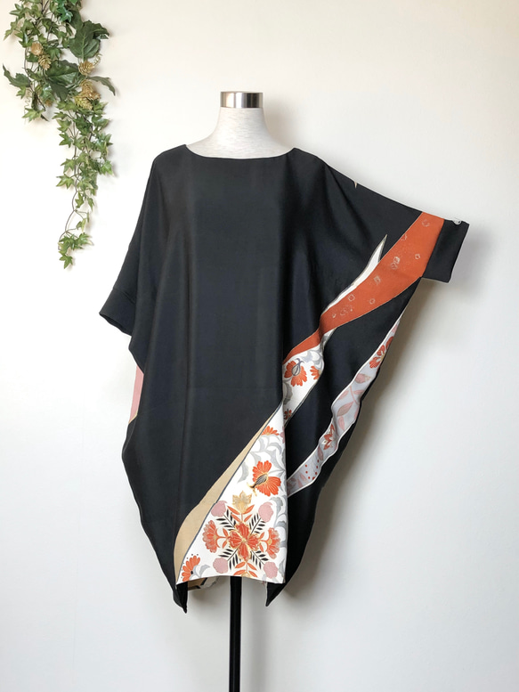 和服重製Tomesode Momonga連衣裙 第6張的照片