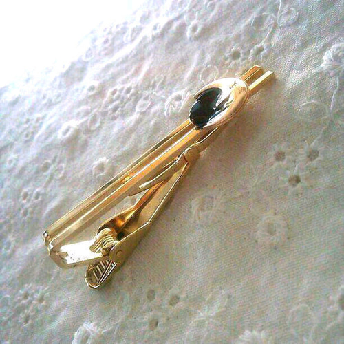 美品 GEORG JENSEN ネクタイピン 202（眠る月のネクタイピン タイピン 
