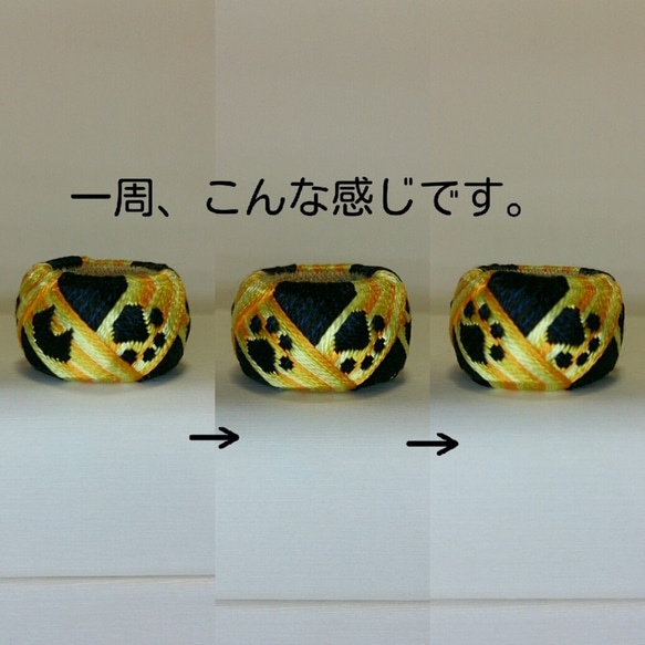 猫の肉球  ネックレス  [黒＆オレンジ] 3枚目の画像