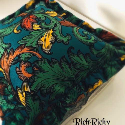 ワンアンドオンリー ベルベット ウィリアムモリス  オリジナルクッションカバー ワンアンドオンリー ベルベット ウィリアムモリス アカンサス