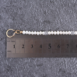 14KGF 小粒 淡水パール と クリスタルクォーツ の 華奢ブレスレット・淡水真珠のシンプルブレスレット・6月誕生石 5枚目の画像