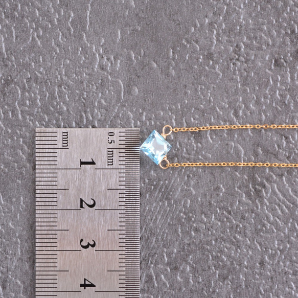 14KGF スイスブルートパーズ 一粒 シンプル ネックレス・11月 誕生石・青い 天然石 華奢ネックレス・プレゼント 7枚目の画像