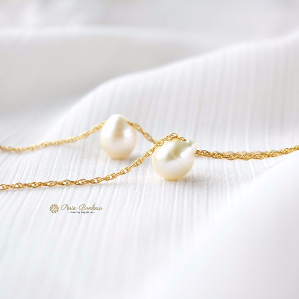 14KGFたまご型縞入り淡水真珠一粒シンプルネックレス・淡水パールペンダント・結婚式、卒園式、入学式にも。 1枚目の画像