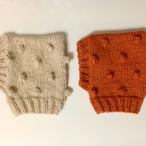 新作♪ 手編み □ ぽこぽこ 水玉 の ニット帽 □ ホッブルの