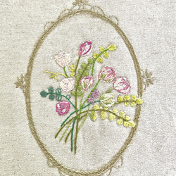 チューリップの花束の刺繍　ブックカバー 2枚目の画像