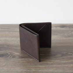 イタリア製牛革のシンプルな二つ折り財布 ／ チョコ※受注製作 1枚目の画像