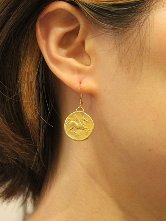 coin pierce J (gold plating) 第4張的照片