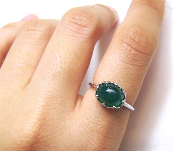 綠色瑪瑙頭飾戒指（銀色） 第9張的照片