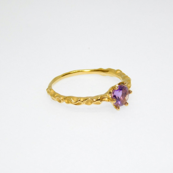 紫水晶戒指“圓形切割5毫米”金色 第7張的照片