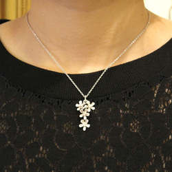 Petit fluer necklace T (k18 plating) 第4張的照片