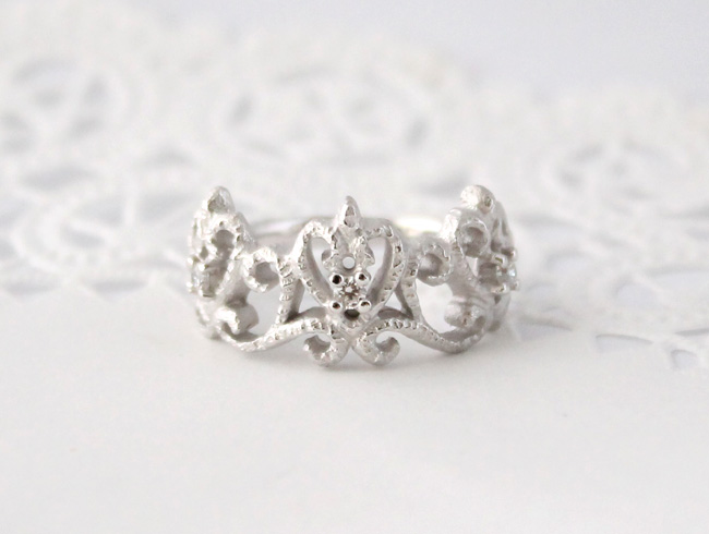 crown ring (rhodium plating)