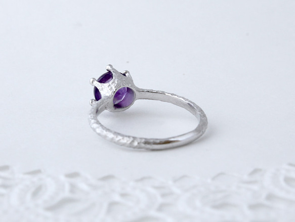 Amethyst milk crown ring / rhodium plating 第3張的照片