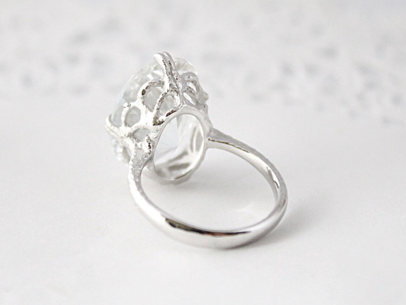 White topaz ring/ rhodium plating 第3張的照片