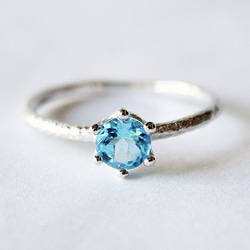 round cut blue topaz ring [5mm] (rhodium plating)【受注制作】 1枚目の画像