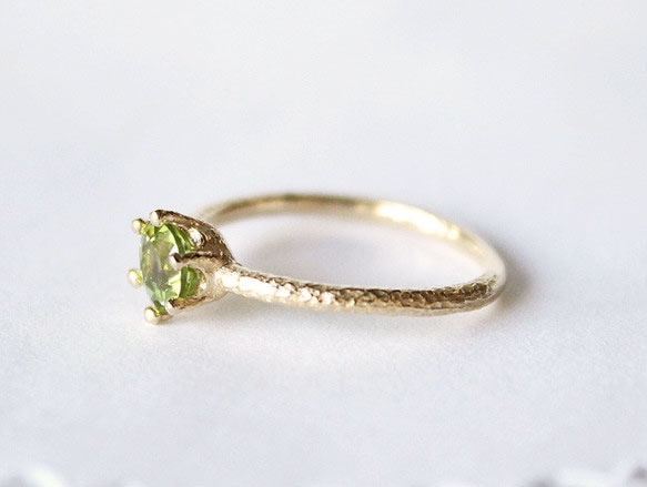 round cut peridot ring [5mm] (gold plating) 3枚目の画像