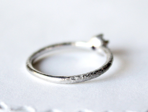 round cut amethyst ring [4mm] (rhodium plating) 第5張的照片