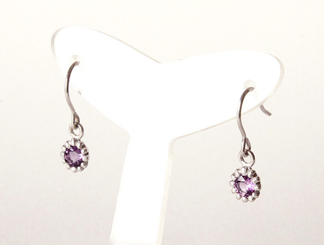 Amethyst pierce (rhodium plating)