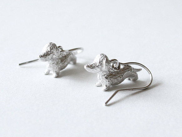 Dachshund hook pierce (rhodium plating) 第3張的照片