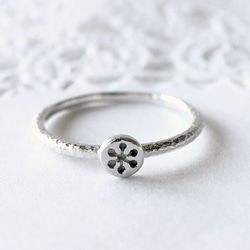 snow crystal circle ring (rhodium plating)開店15周年記念セール【20％オフ】 1枚目の画像