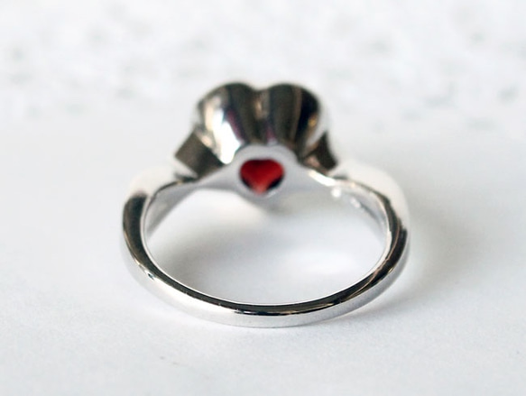 Heart garnet ring / rhodium plating 【受注生産】 6枚目の画像