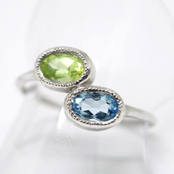 Bicolor ring  Peridot ＆ bluetopaz /  rhodium plating 第2張的照片