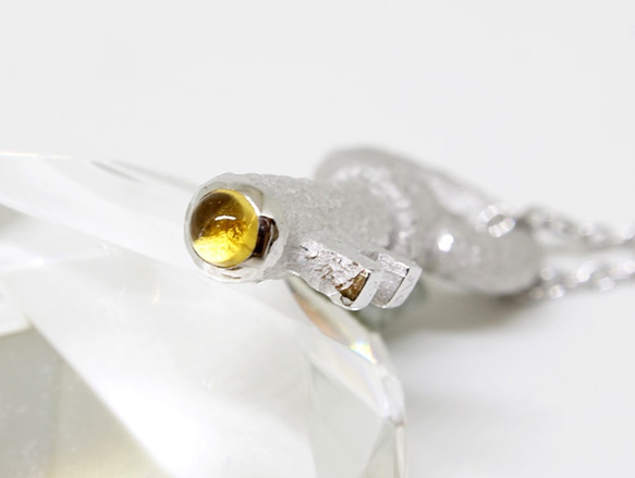 Citrine cabochon key necklace (rhodium plating) 第2張的照片