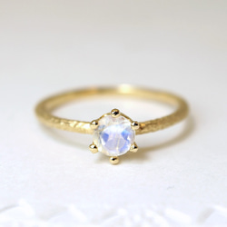 round cut royal blue moonstone ring [5mm] (gold plating) 1枚目の画像