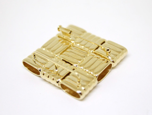 Square brooch (gold plating) 第3張的照片