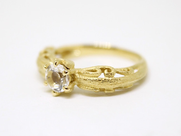 foliage scroll heart ring / white topaz (gold plating) 第6張的照片