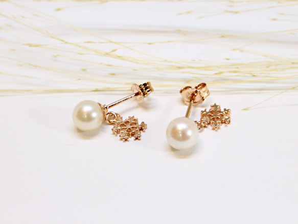 pearl with snow crystal pierce (pink gold plating) 第6張的照片