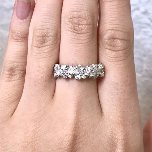 60%off】ダイヤ・フラワーリング《0.24ct》 指輪・リング