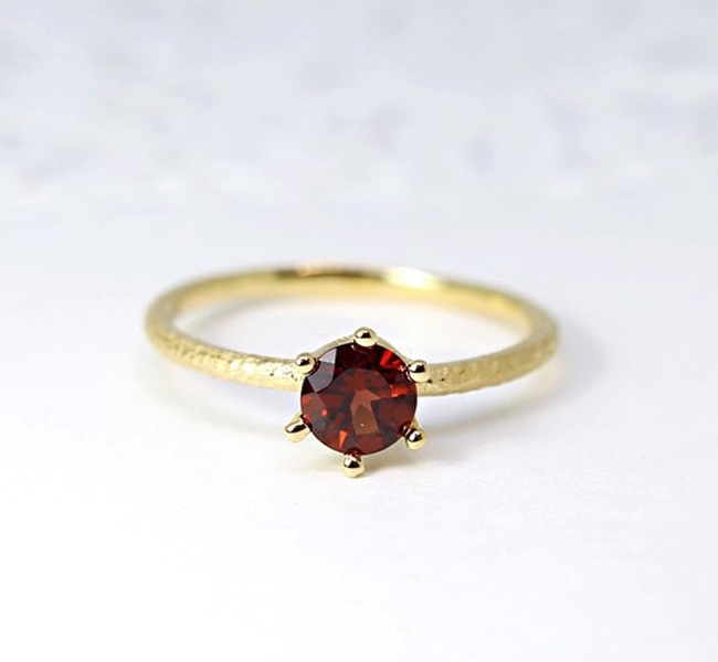 round cut garnet ring [5mm] (K18gold plating)