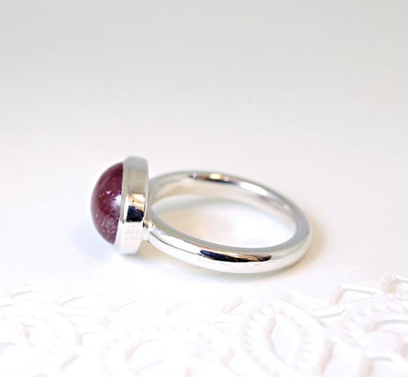 violet sapphire ring (rhodium plating) 第3張的照片