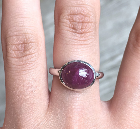 violet sapphire ring (rhodium plating) 第5張的照片