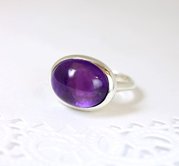 Silver Amethyst cabochon ring 第2張的照片