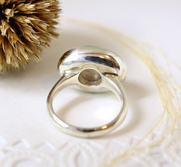 Silver Rutile quartz cabochon ring 第3張的照片