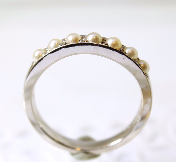 Half eternity baby pearl ring (K18WG) 第4張的照片