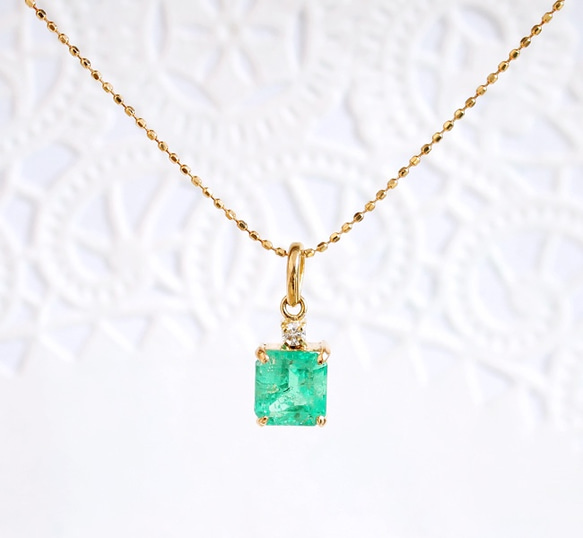 k18 Emerald necklace 第1張的照片