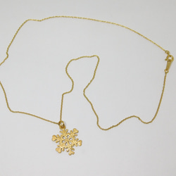 snow crystal necklace (gold plating) 第5張的照片