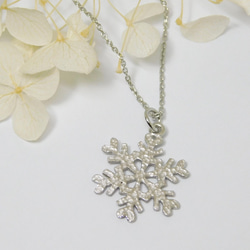 snow crystal necklace (rhodium plating) 第1張的照片