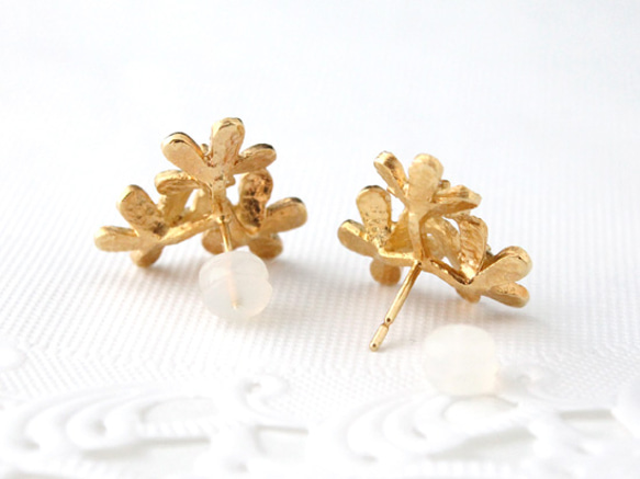 Petit fluer pierce ( three/gold plating) 3枚目の画像