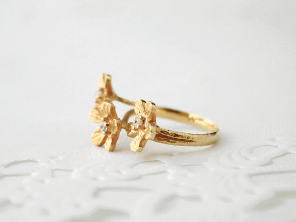 Petit fluer ring (three/gold plating) 第2張的照片