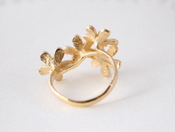 Petit fluer ring ( four/gold plating) 第3張的照片