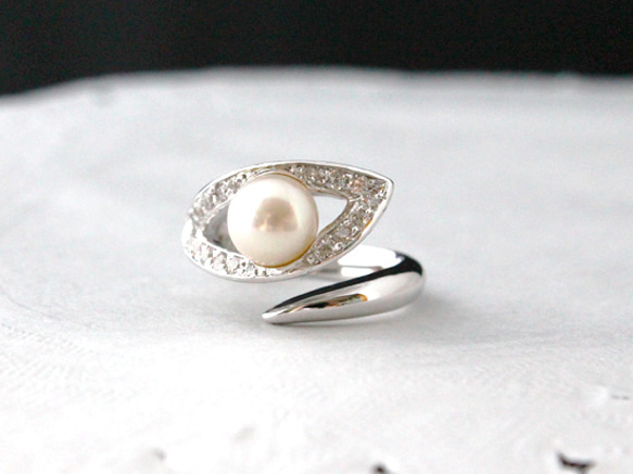 pearl leaf ring (rhodium plating) 第1張的照片