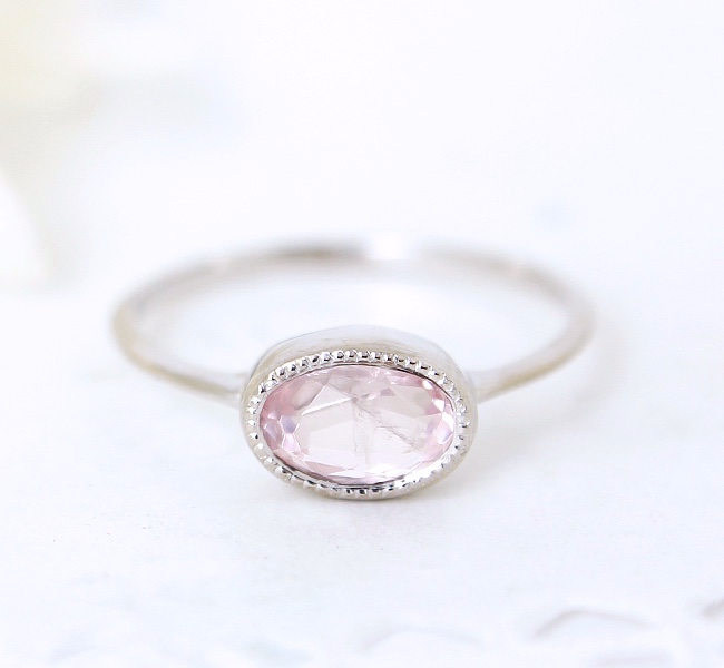 SVローズクォーツリング/ミル打ち　5×7mm