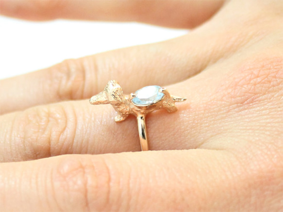 Dachshund & aquamarine ring(pink gold plating) 第2張的照片